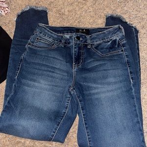 Earl jeans skinny jeans frayed ankle